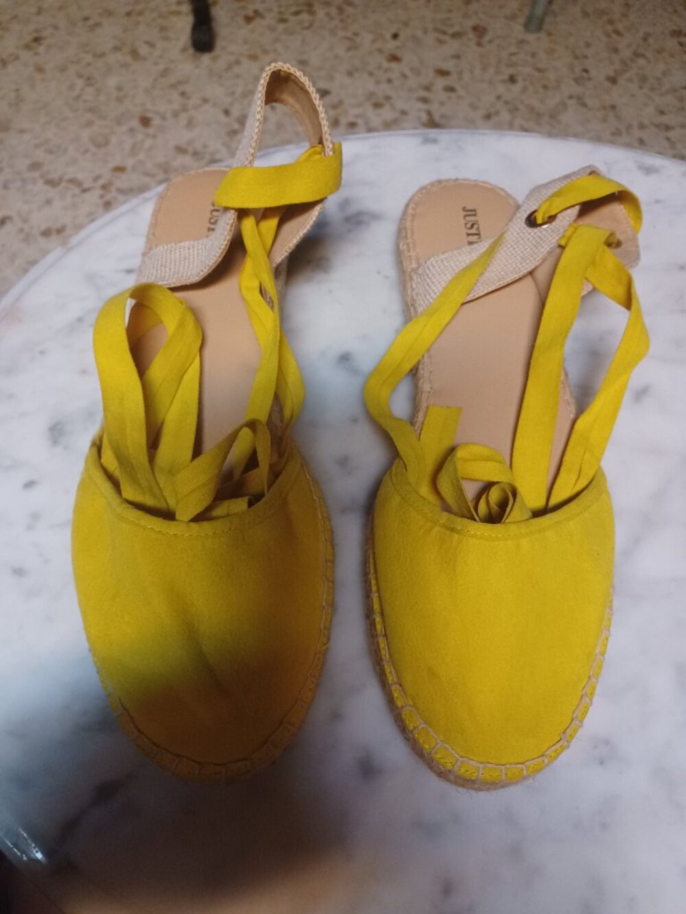 Just Fab Juniper Women's Gladiator Sandals Size 10 Yellow & Tan